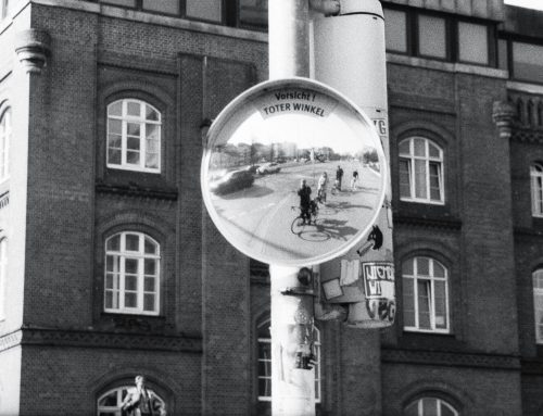 Spiegelung am Königswörther Platz
